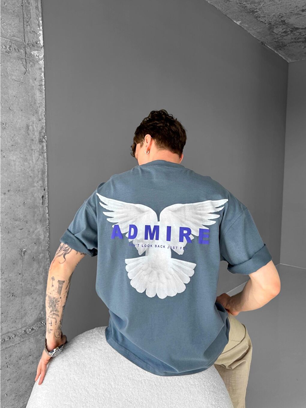 Erkek Dokulu Ve Baskılı Oversize T-Shirt Gri-2