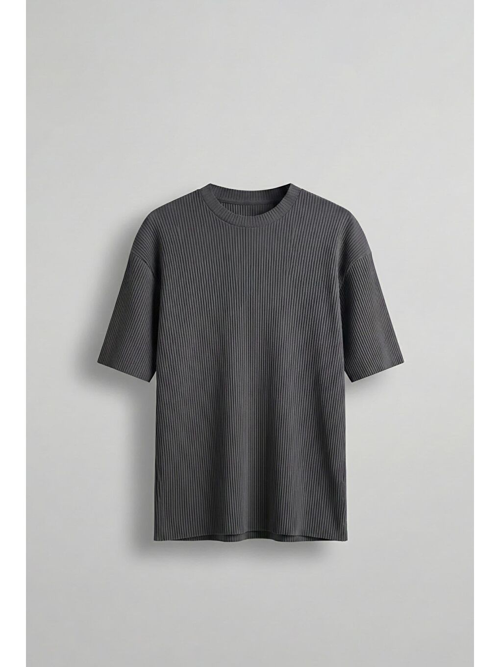 Gri Erkek Oversize Çizgi Desenli Esnek Ve Hafif Rahat Yazlık T-Shirt Füme