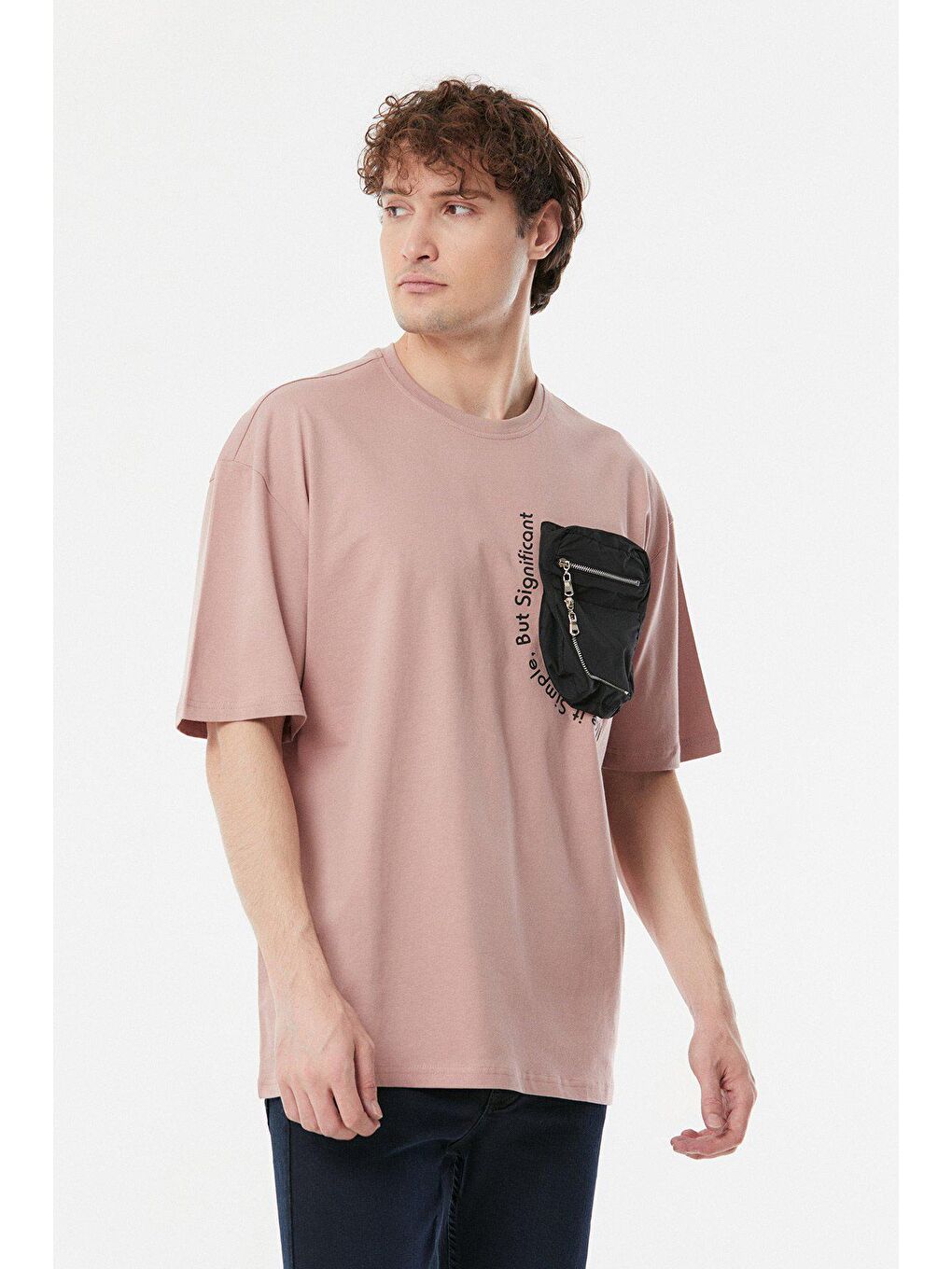 Pembe Baskılı Cep Detaylı Oversize Tişört-2