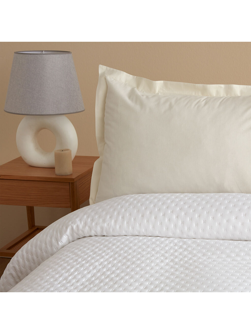 Bedspreado Yıkanmış Mikro Beyaz Yatak Örtüsü Çift Kişilik 200x220