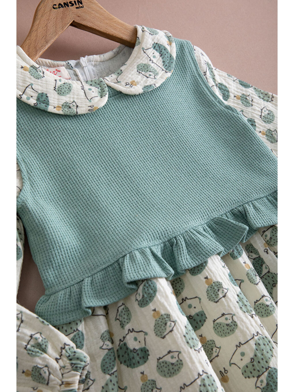 Yeşil Kirpi Desenli Süveterli Kız Çocuk Elbise 20223-3