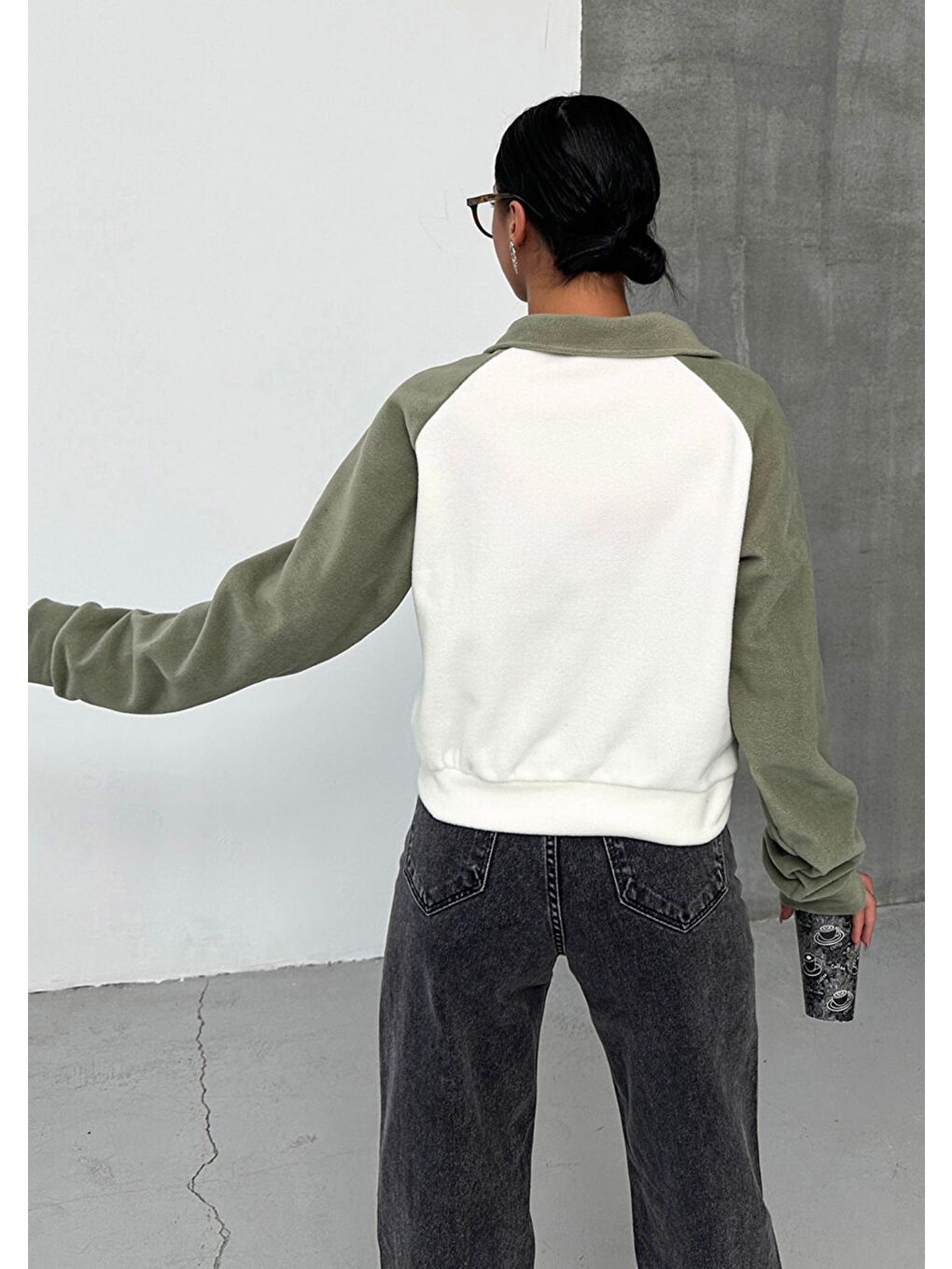 Kadın Haki Bej Oversize Yarım Fermuarlı Yumuşak Dokulu Polar Sweatshirt-2