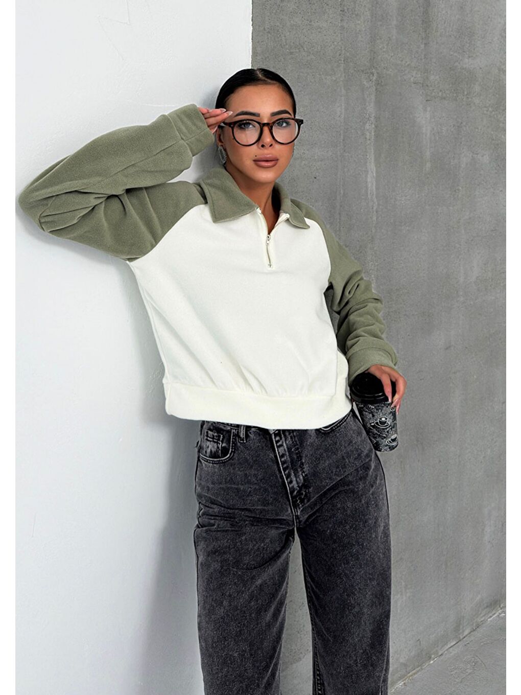 Kadın Haki Bej Oversize Yarım Fermuarlı Yumuşak Dokulu Polar Sweatshirt