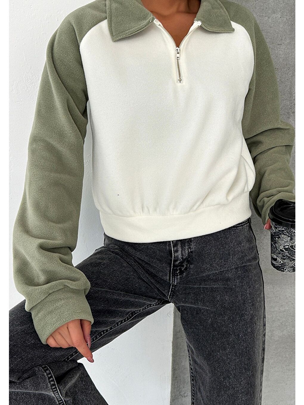 Kadın Haki Bej Oversize Yarım Fermuarlı Yumuşak Dokulu Polar Sweatshirt-1