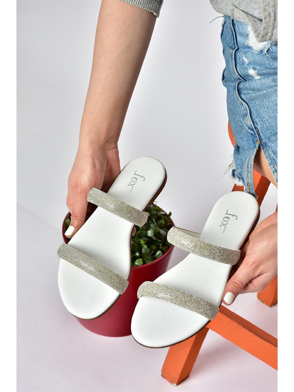 M272003509 Beyaz Kadın Terlik-1
