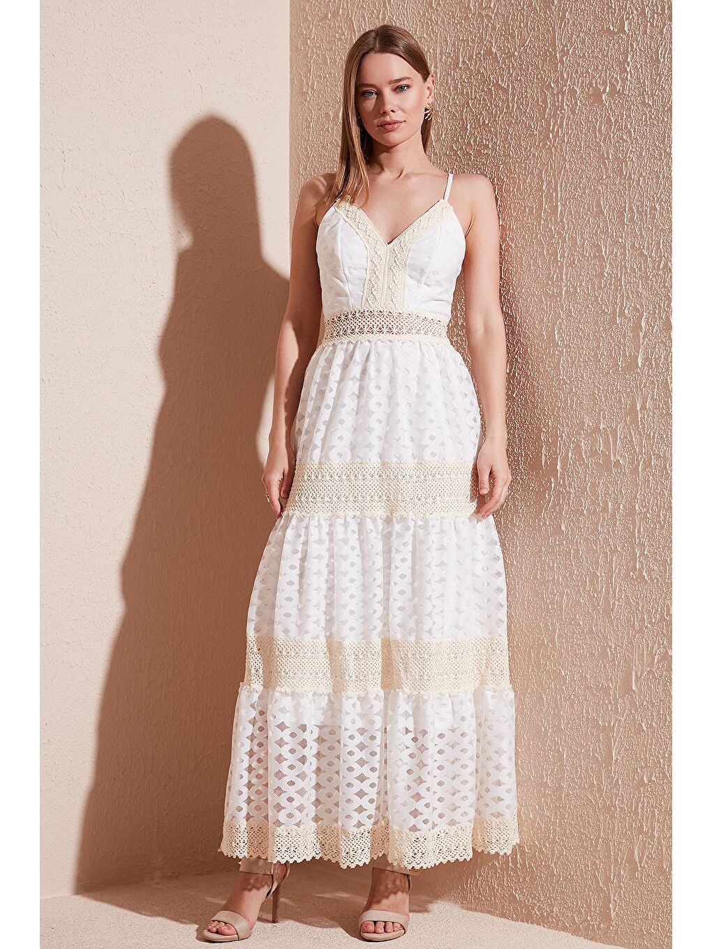 Ekru Pamuklu Güpürlü İp Askılı Astarlı Anvelop Uzun Elbise 6532196