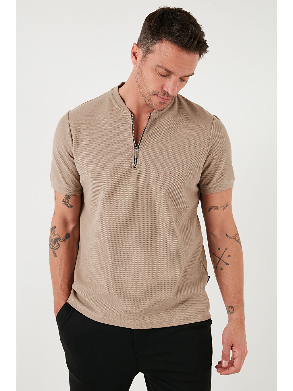 Bej Pamuklu Regular Fit Yarım Fermuarlı Erkek %100 Pamuk Tişört 5902653-5