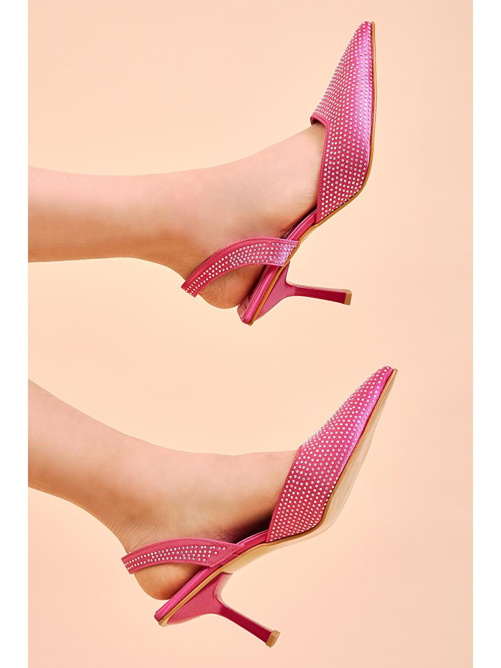 Kadın Fuşya Gecce Serisi Taş İşlemeli Sivri Burunlu Topuklu Ayakkabı-1