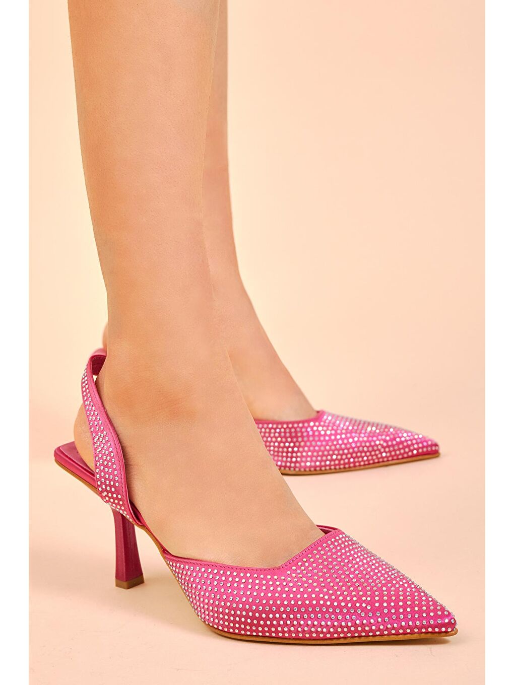 Kadın Fuşya Gecce Serisi Taş İşlemeli Sivri Burunlu Topuklu Ayakkabı-2