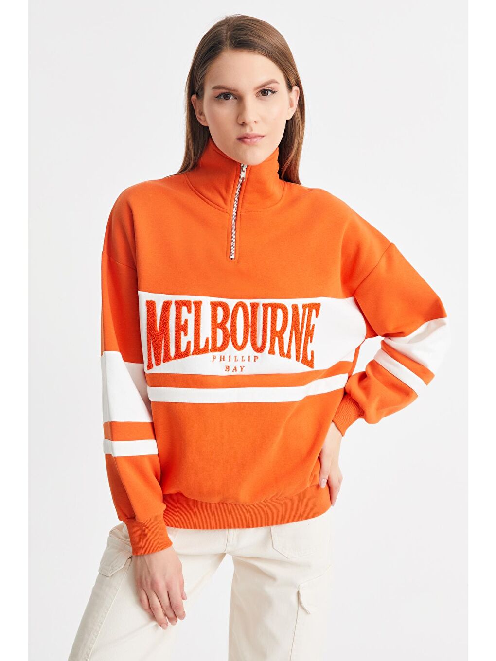 Turuncu Kadın Oranj Melbourne Aplike Dik Yaka Yarım Fermuar Sweat-1