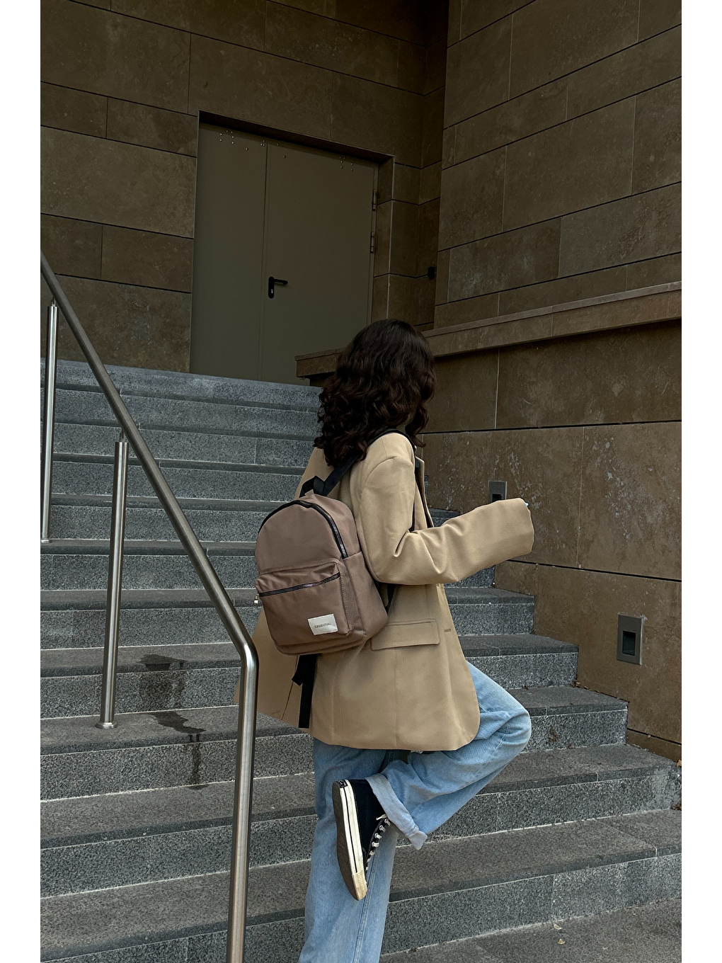 Kahverengi Çok Bölmeli Kadın Sırt Çantası ASC001-4