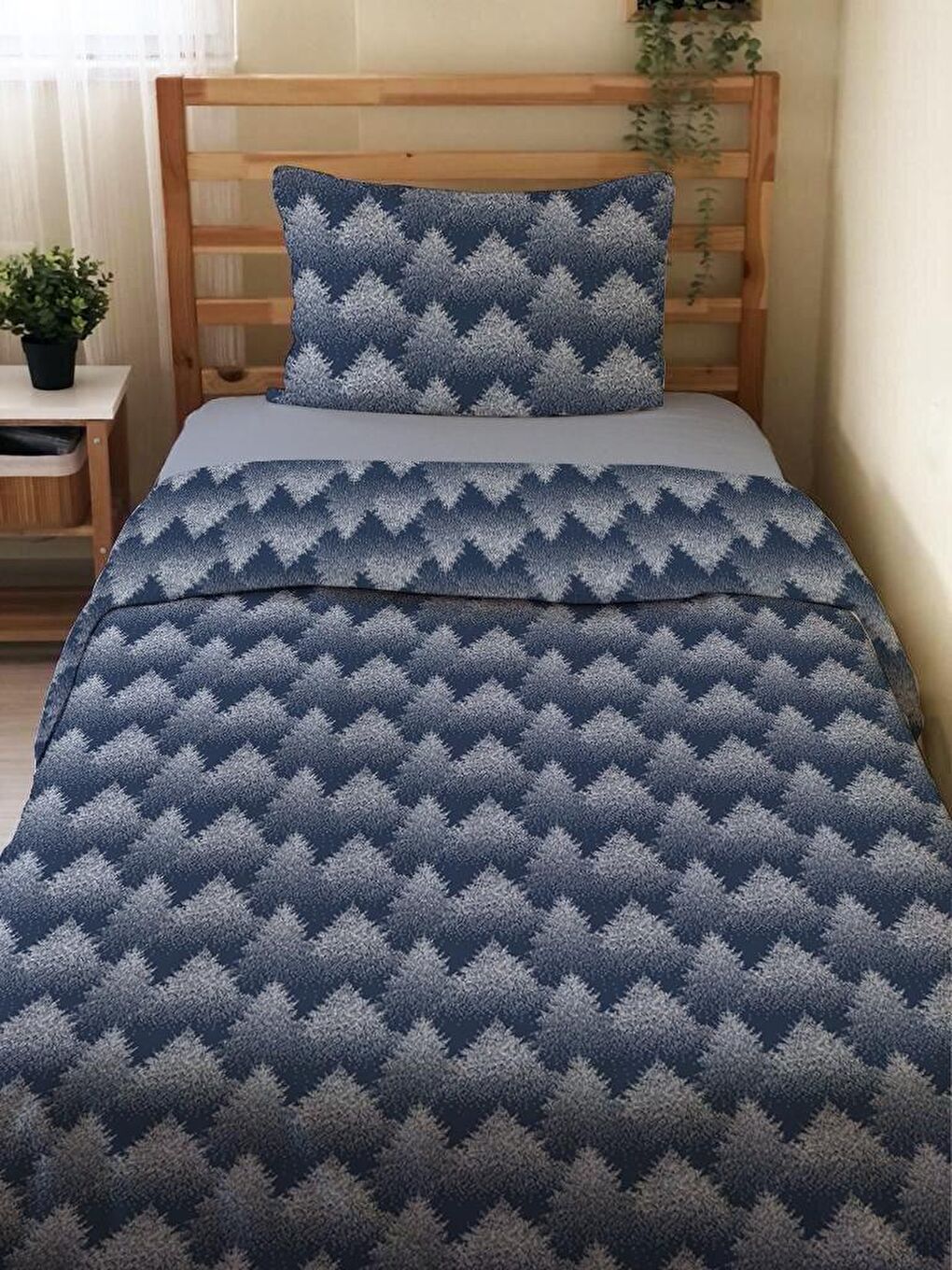 Karışık Çift Taraflı Yılbaşı Özel Desenli Çarşafsız 2'li Takım Baskılı Tek Kişilik Nevresim Takımı