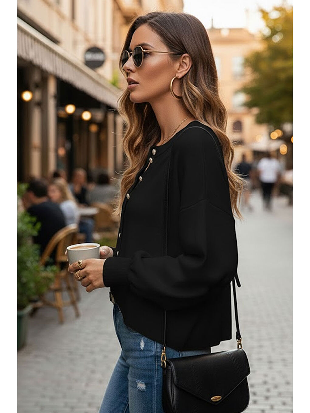 Siyah Yumuşak Dokulu Mücevher Düğmeli Ceket Görünümlü Triko Hırka-1