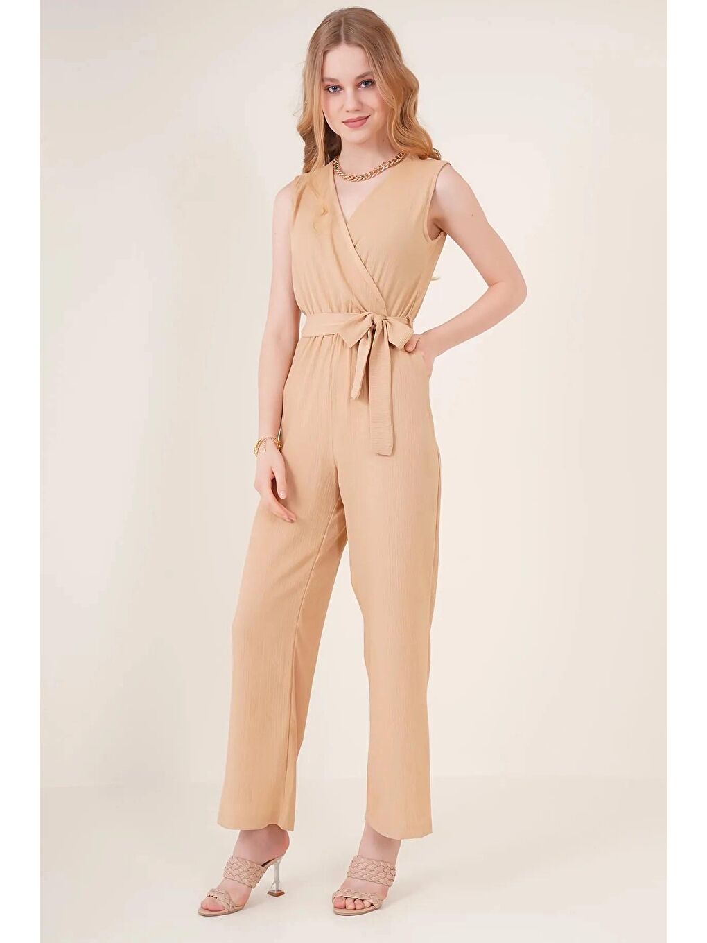 Ekru Kadın Krem Beli Lastikli Derin Kruvaze V Yaka Kemerli Örme Tulum HZL22S-BD170211-1