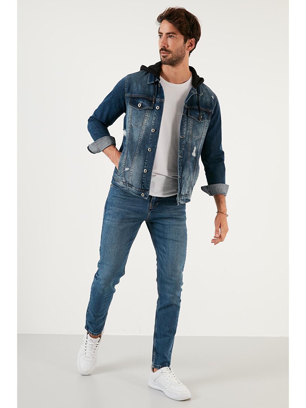 Mavi Pamuklu Yüksek Bel Slim Fit Boru Paça Jeans 3002G114TOKYO-1