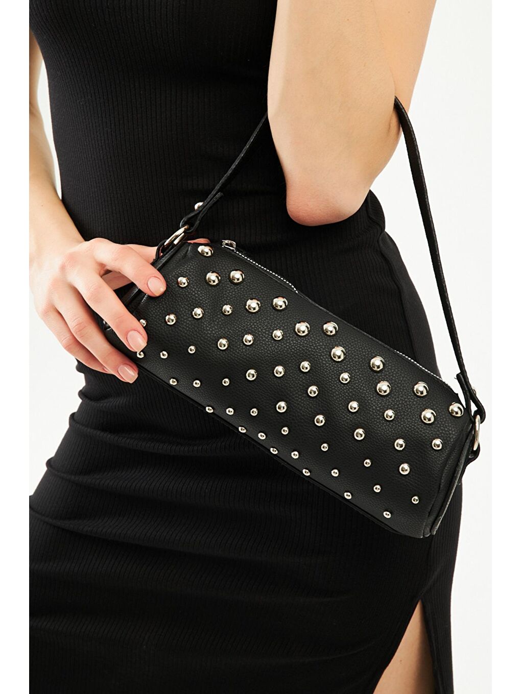 Troklu Silindir Çanta Siyah-1