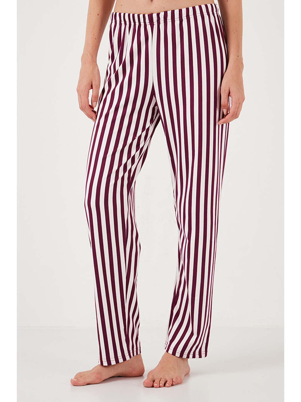 Mürdüm Regular Fit Desenli Bisiklet Yaka Kadın Pijama Takımı 65719102-5