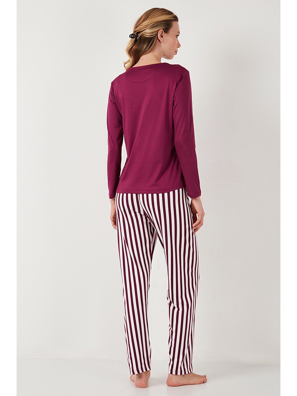 Mürdüm Regular Fit Desenli Bisiklet Yaka Kadın Pijama Takımı 65719102-6