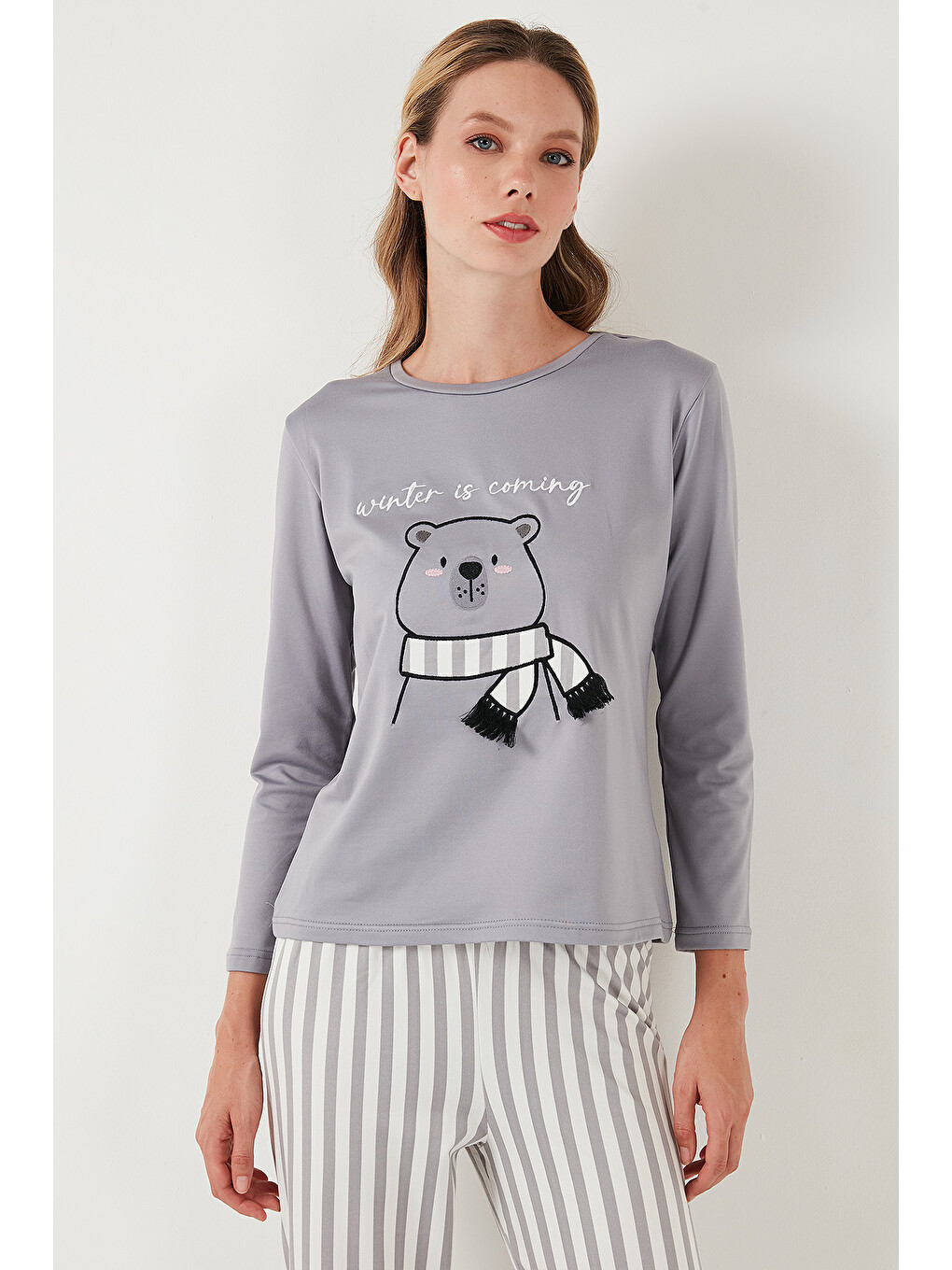 Gri Regular Fit Desenli Bisiklet Yaka Kadın Pijama Takımı 65719102-3