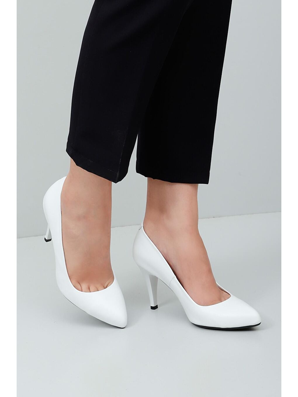 Beyaz Hakiki Deri Sivri Burun İnce Yüksek Topuklu Stiletto Kadın Ayakkabı 15254