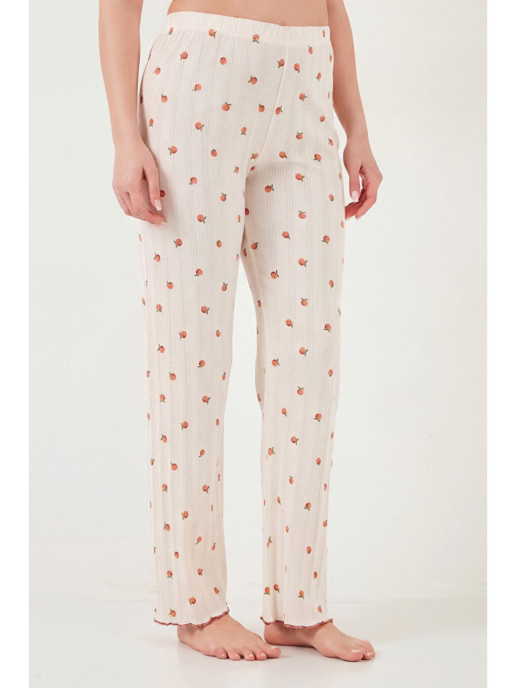 Ekru Pamuklu Regular Fit Bisiklet Yaka Kısa Kollu Desenli Rahat Pijama Takımı 65770753-4