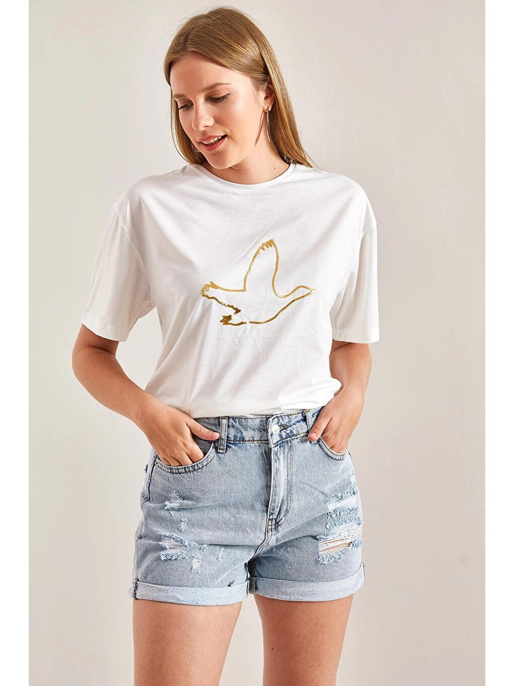 Mavi Kadın Yırtık Detaylı Jean Şort