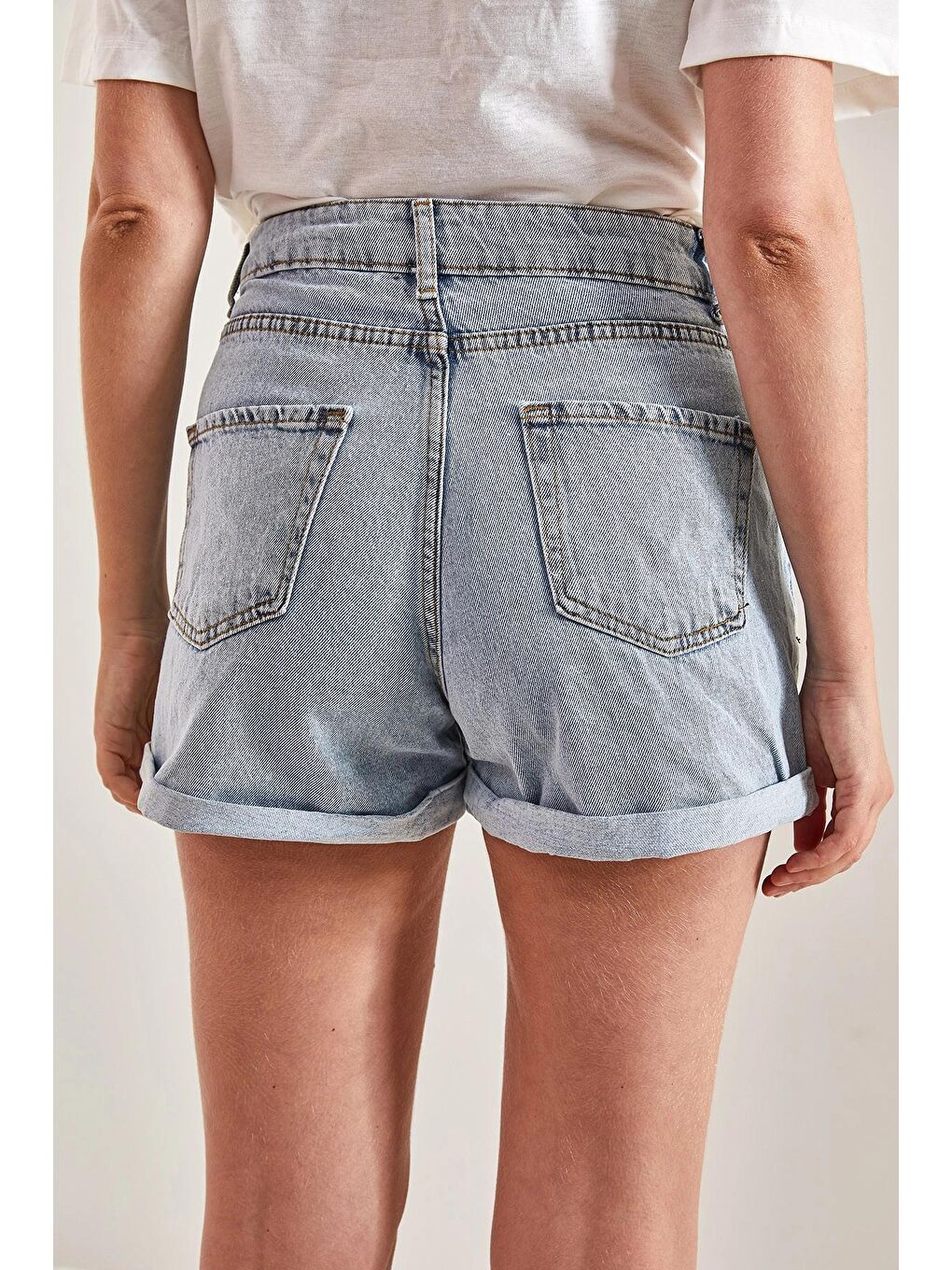 Mavi Kadın Yırtık Detaylı Jean Şort-2