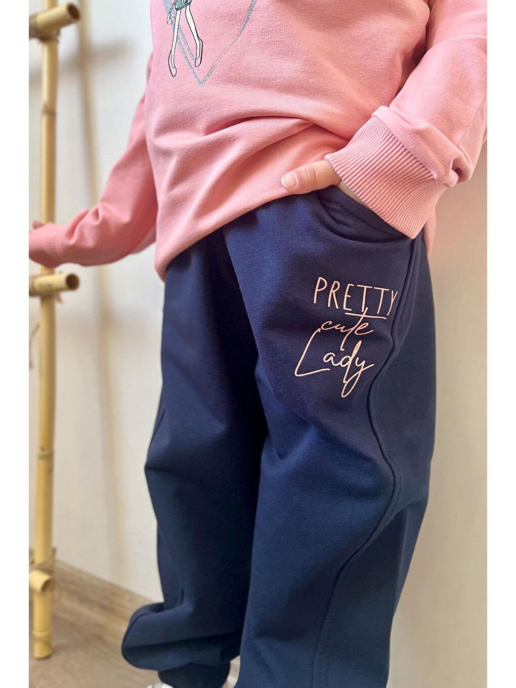 Pembe Kız Çocuk Eşofman Takım Havalı Kız Baskılı Gülkurusu (2-3 Yaş)-3