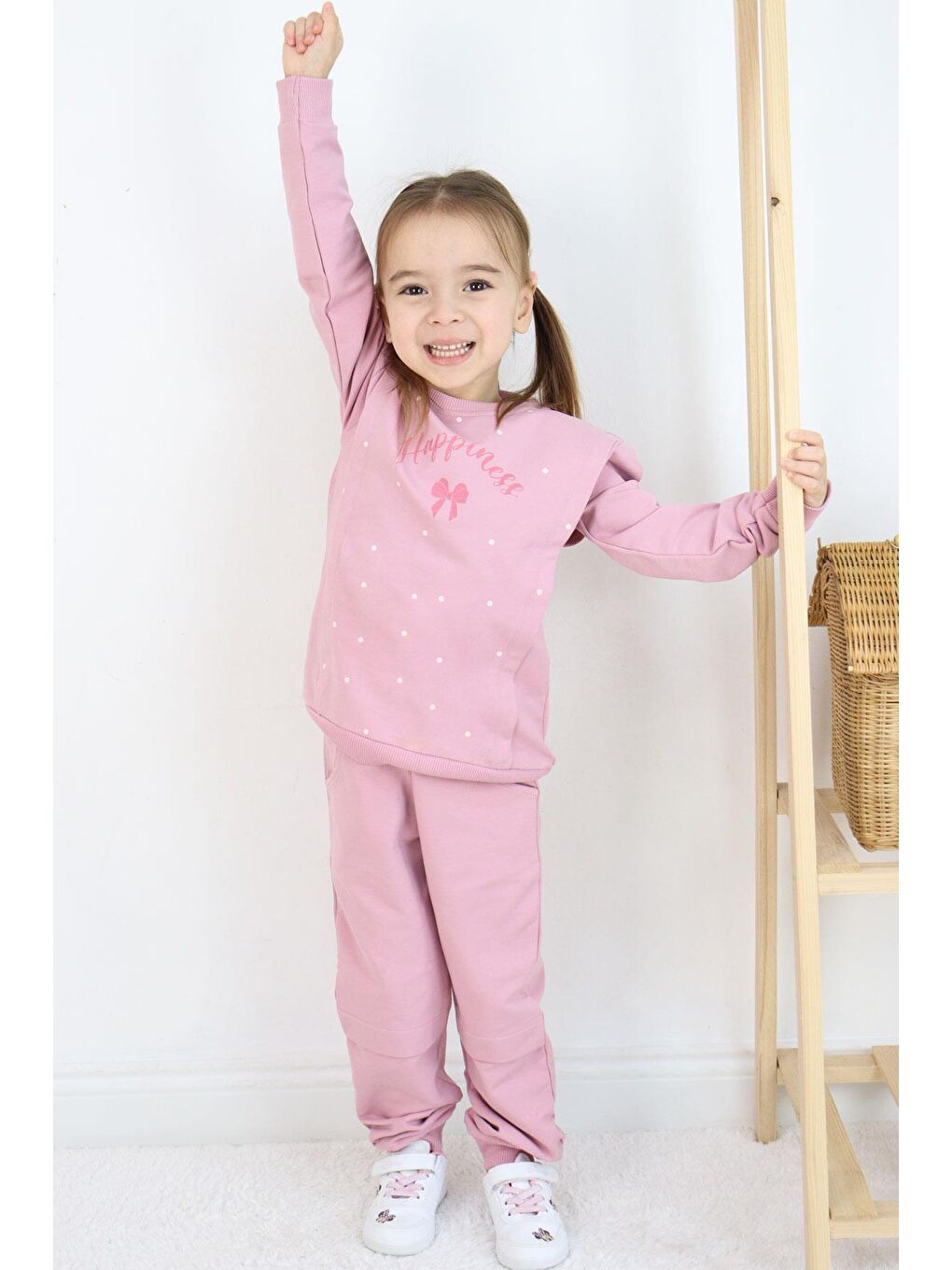 Pembe Kız Çocuk Eşofman Takım Mutluluk Temalı Puantiye Desenli Gülkurusu (4-8 Yaş)-3