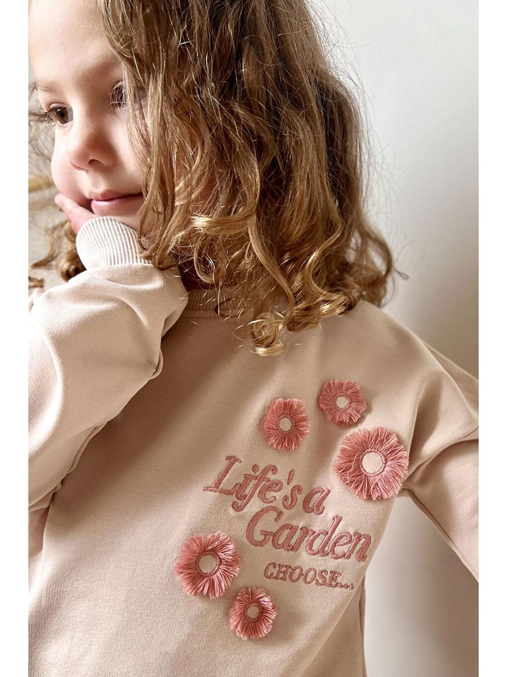 Kız Çocuk Eşofman Takım Slogan Temalı Püsküllü Çiçek Nakışlı Bej (9 Yaş)-3