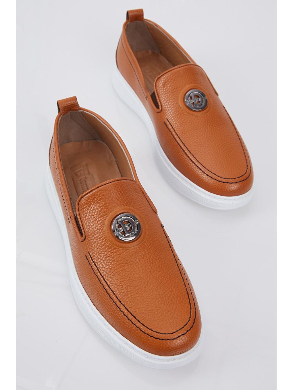 Kahverengi Erkek Taba Önü Toka Detaylı Rahat Kalıp Hakiki Deri Loafer-2