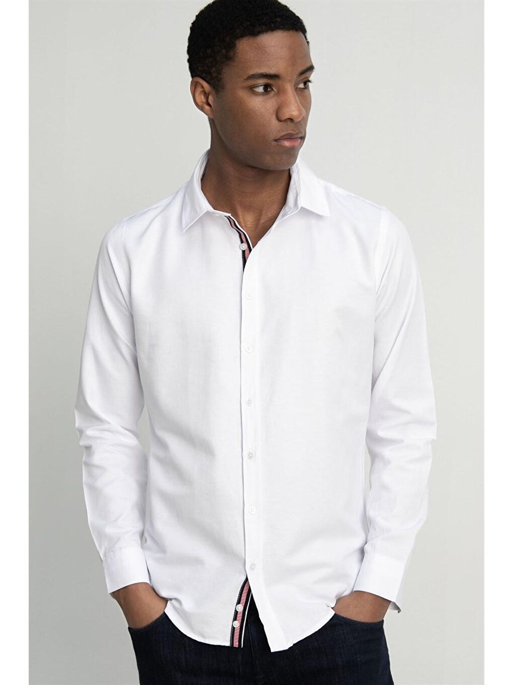 Beyaz Slim Fit Uzun Kol Oxford Doku Biyeli Erkek Gömlek