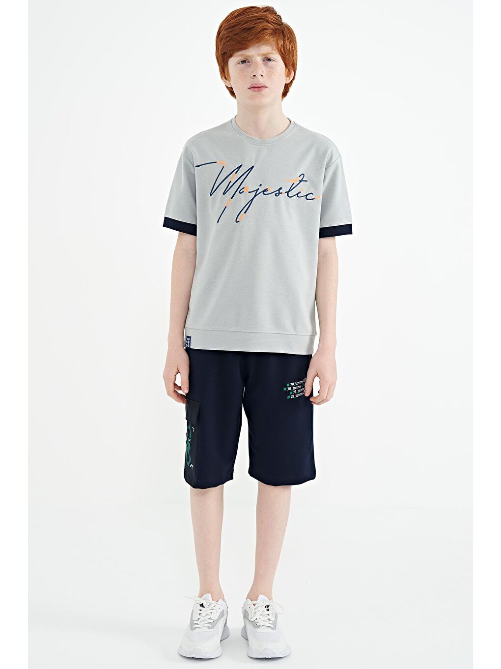 TOMMYLIFE Gri Ön Yazı Nakışlı O Yaka Oversize Erkek Çocuk T-Shirt - 11147 - 2