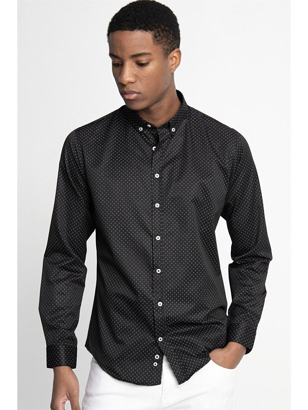 Siyah Slim Fit Dar Kesim Pamuklu Kolay Ütülenebilir Desenli Erkek Gömlek