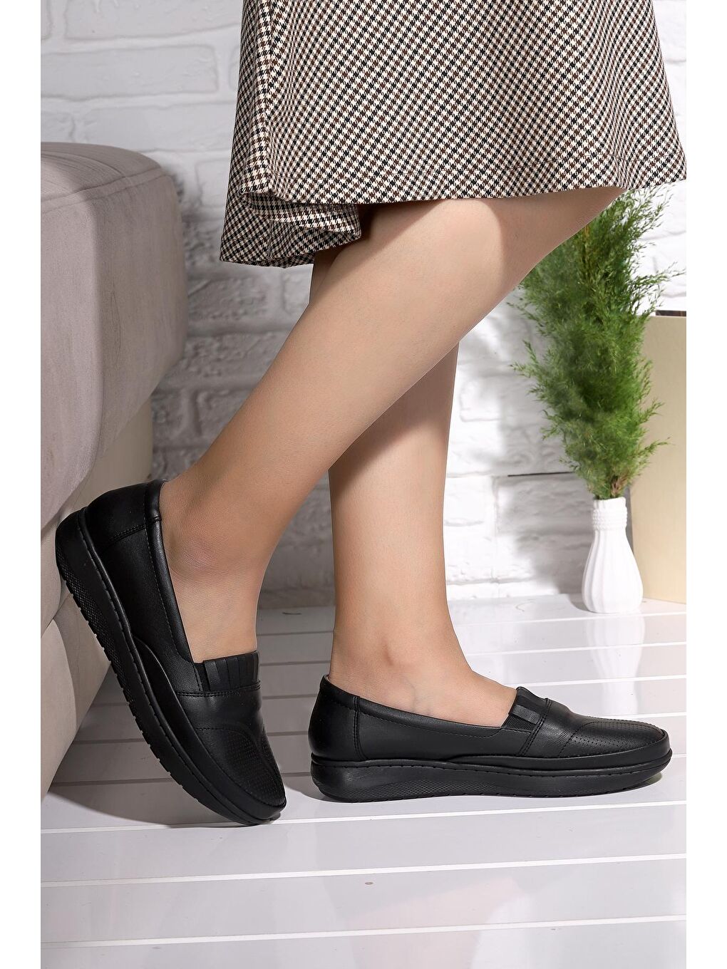 Siyah Rahat Konfor Özel Topuk Jeli Anne Günlük Ayakkabı P 04-1-1