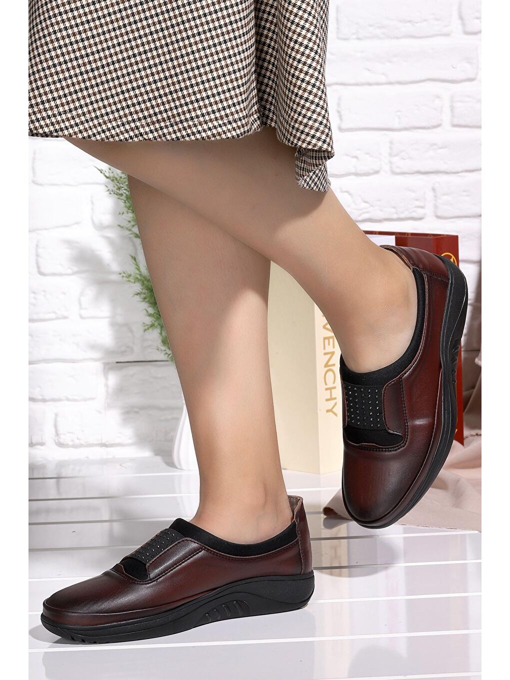 Bordo Rahat Konfor Özel Topuk Jeli Anne Günlük Ayakkabı 705-2