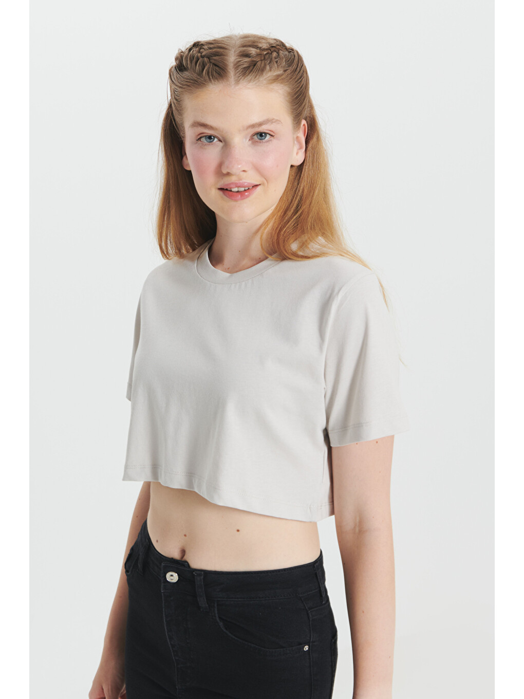 Bej Taş Standart Fit Normal Kesim %100 Pamuk Bisiklet Yaka Crop Tişört-2