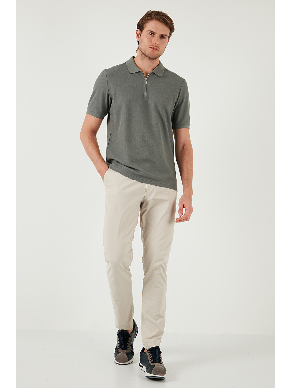 Haki Pamuklu Regular Fit Fermuarlı Erkek Polo Yaka %100 Pamuk Tişört 5902434-2
