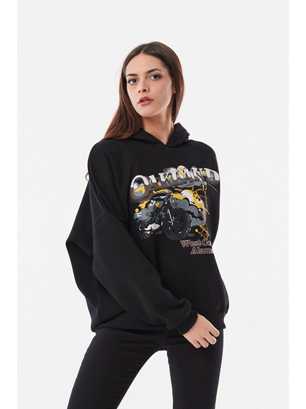 Siyah Baskılı Kapüşonlu Oversize Sweatshirt