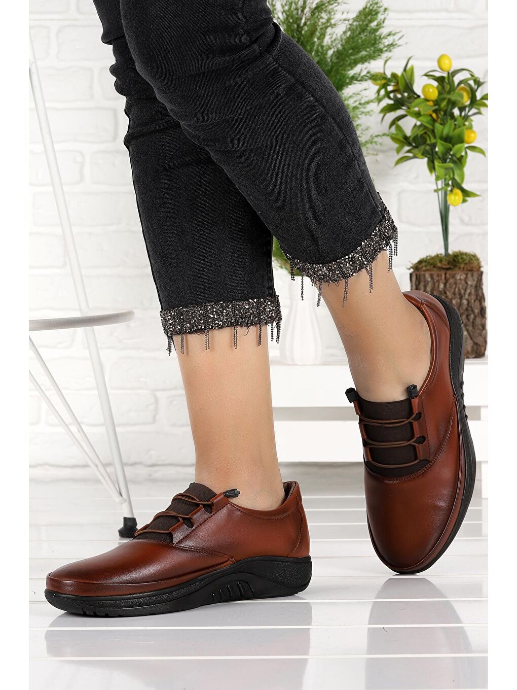 Kahverengi Rahat Konfor Özel Topuk Jeli Anne Günlük Ayakkabı 700-1