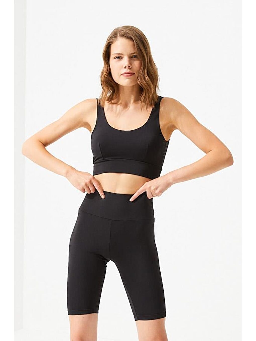 Siyah Toparlayıcı Yüksek Bel Kadın Bisikletçi Şort Tayt-4