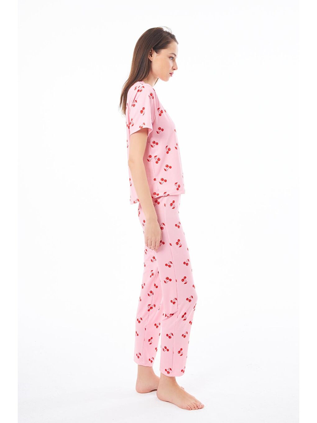Pembe Premium Kadın Pijama Takımı Kiraz Desenli Yumuşak Dokulu Kısa Kollu Bisiklet Yaka-3