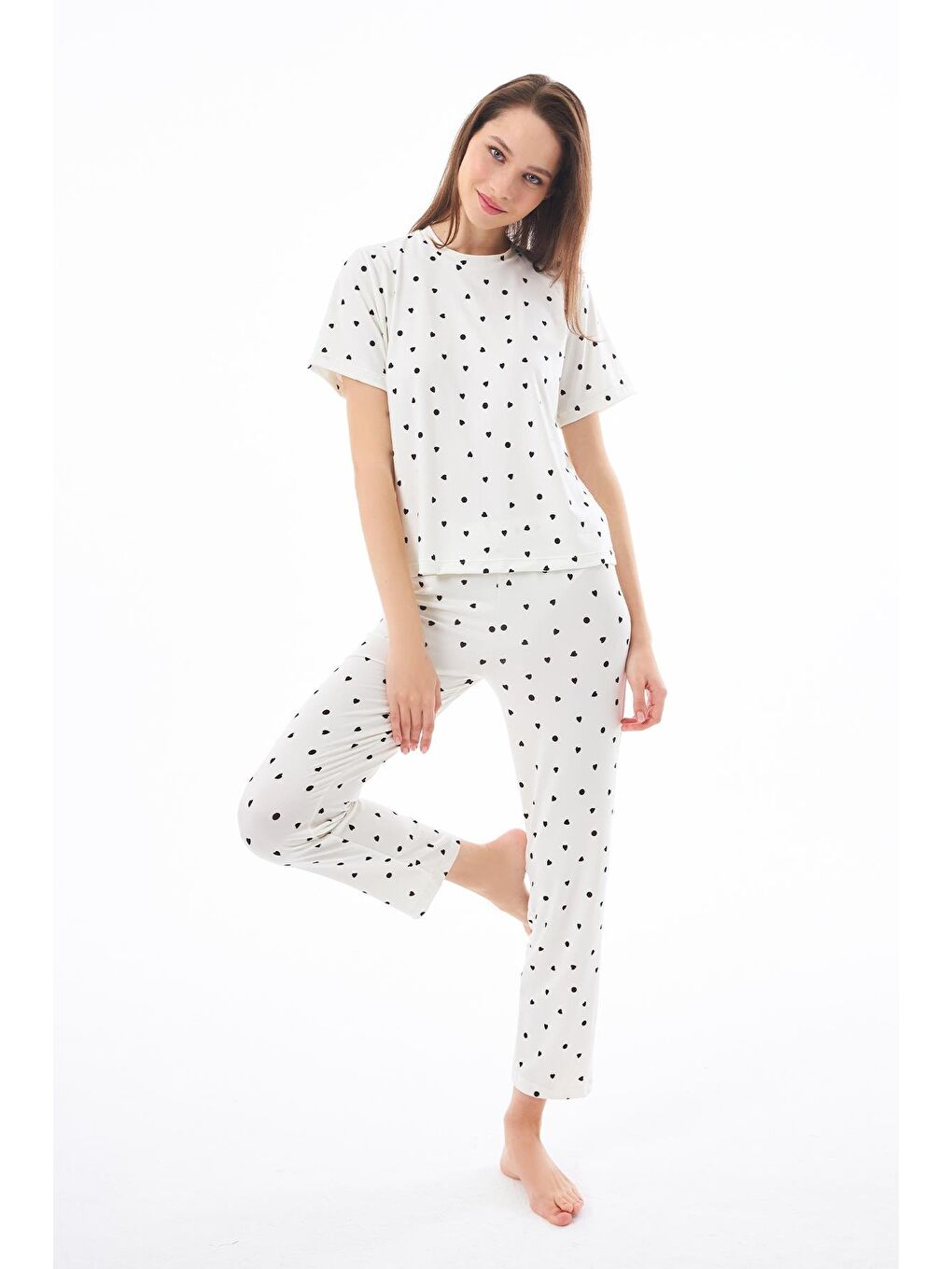 Ekru Premium Kadın Pijama Takımı Krem Kalp Desenli Yumuşak Dokulu Kısa Kollu Bisiklet Yaka-2
