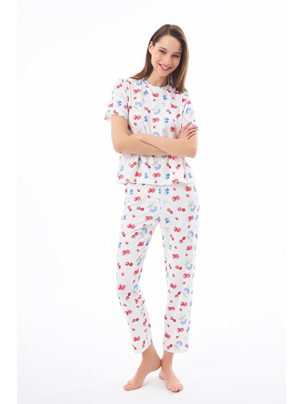 Ekru Premium Kadın Pijama Takımı Meyve Desenli Yumuşak Dokulu Kısa Kollu Bisiklet Yaka