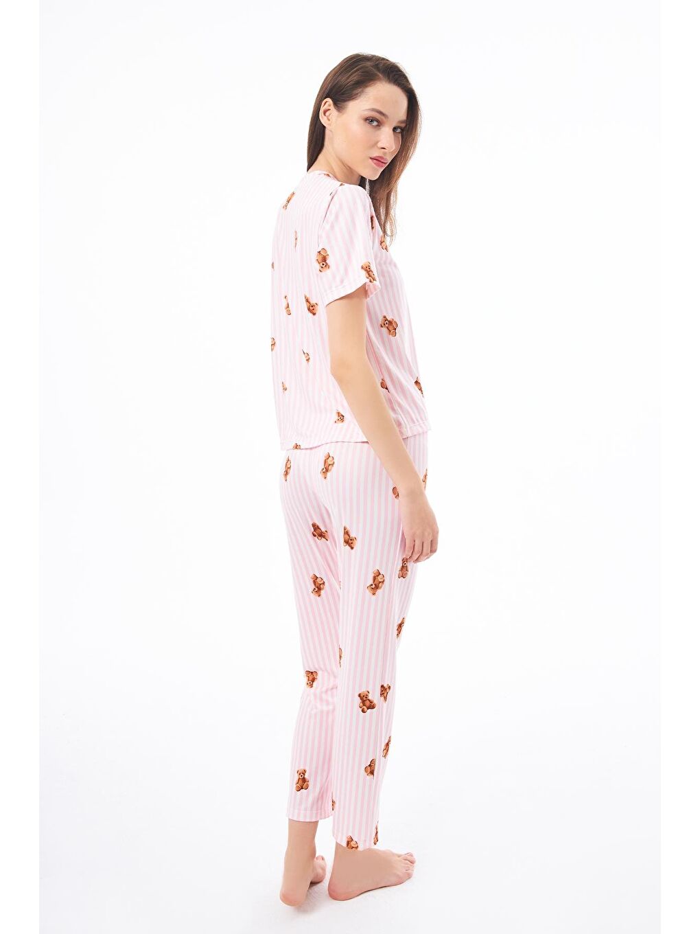 Pembe Premium Kadın Pijama Takımı Krem Ayıcık Desenli Yumuşak Dokulu Kısa Kollu Bisiklet Yaka-1