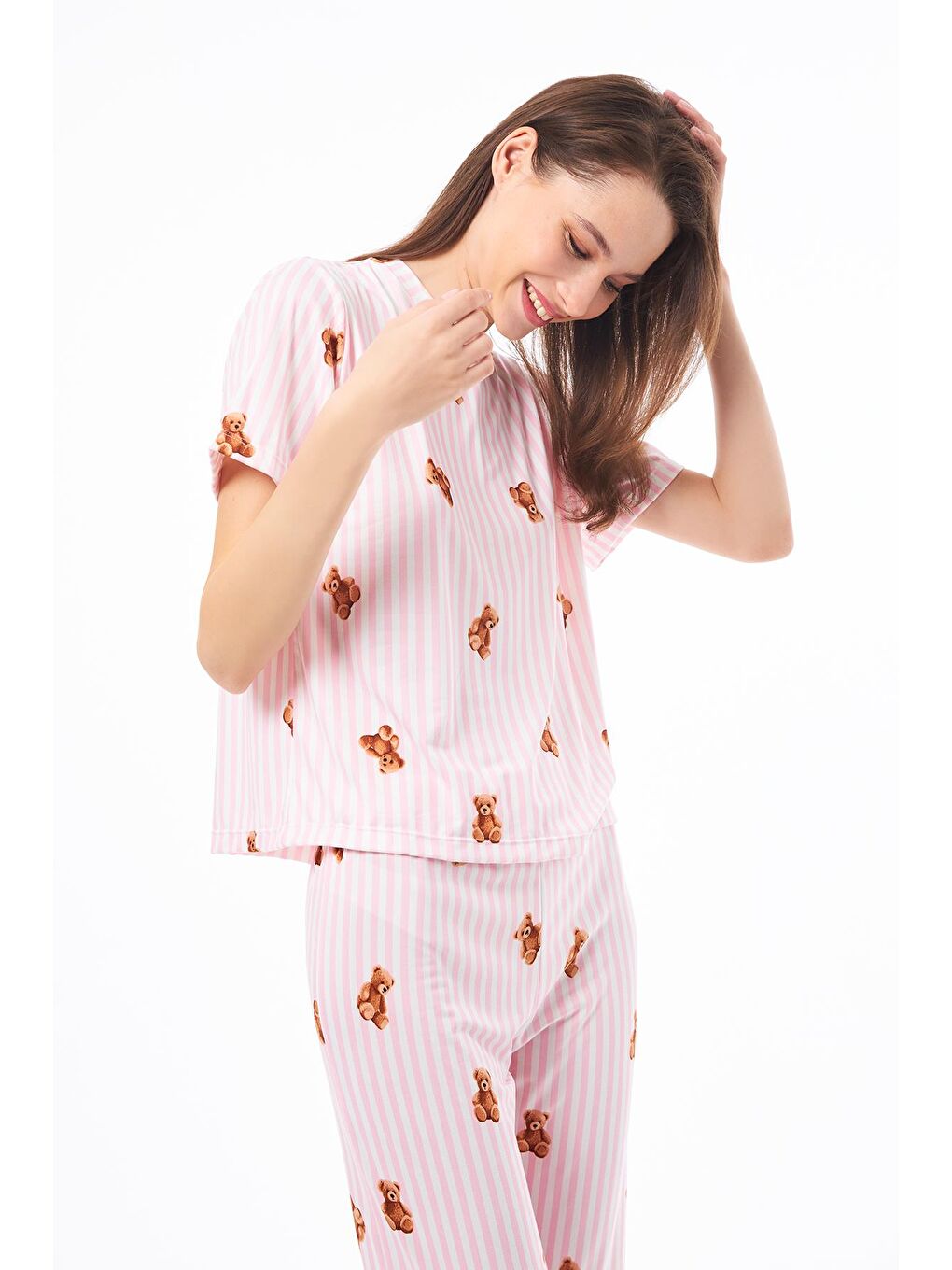 Pembe Premium Kadın Pijama Takımı Krem Ayıcık Desenli Yumuşak Dokulu Kısa Kollu Bisiklet Yaka-2