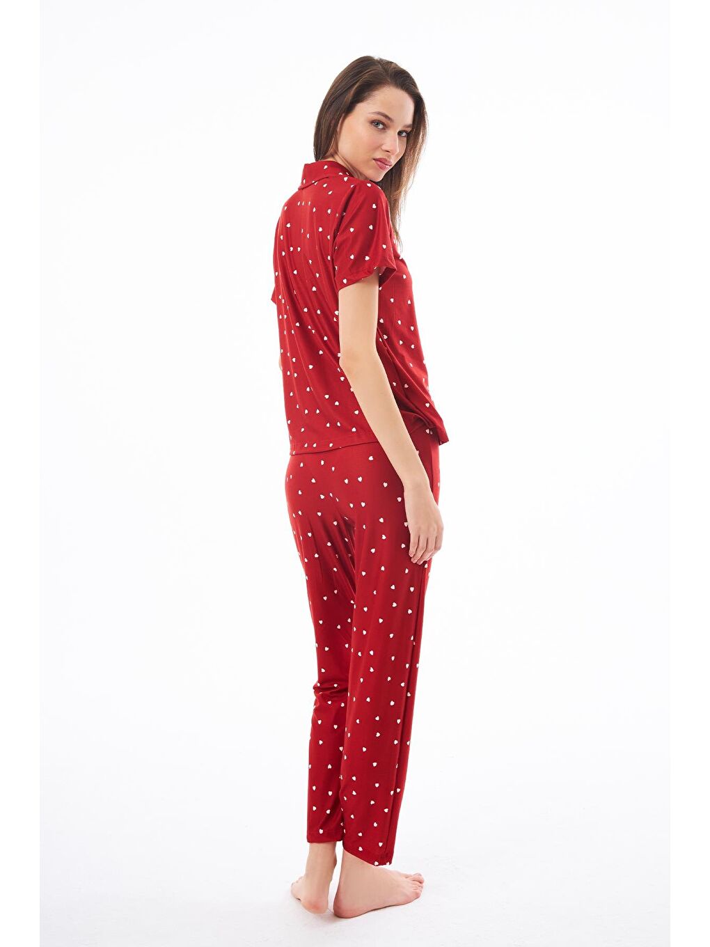 Premium Kadın Pijama Takımı Kırmızı Kalp Desenli Yumuşak Dokulu Kısa Kollu Gömlek Yaka-1