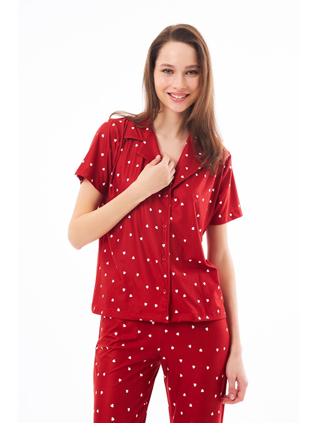 Premium Kadın Pijama Takımı Kırmızı Kalp Desenli Yumuşak Dokulu Kısa Kollu Gömlek Yaka-7