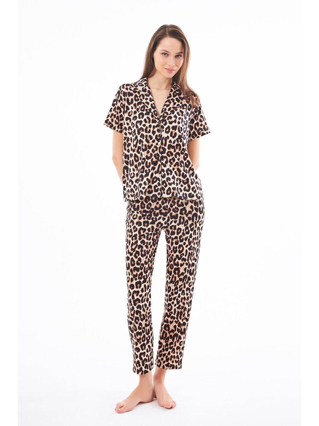 Sarı Premium Kadın Pijama Takımı Leopar Desenli Yumuşak Dokulu Kısa Kollu Gömlek Yaka