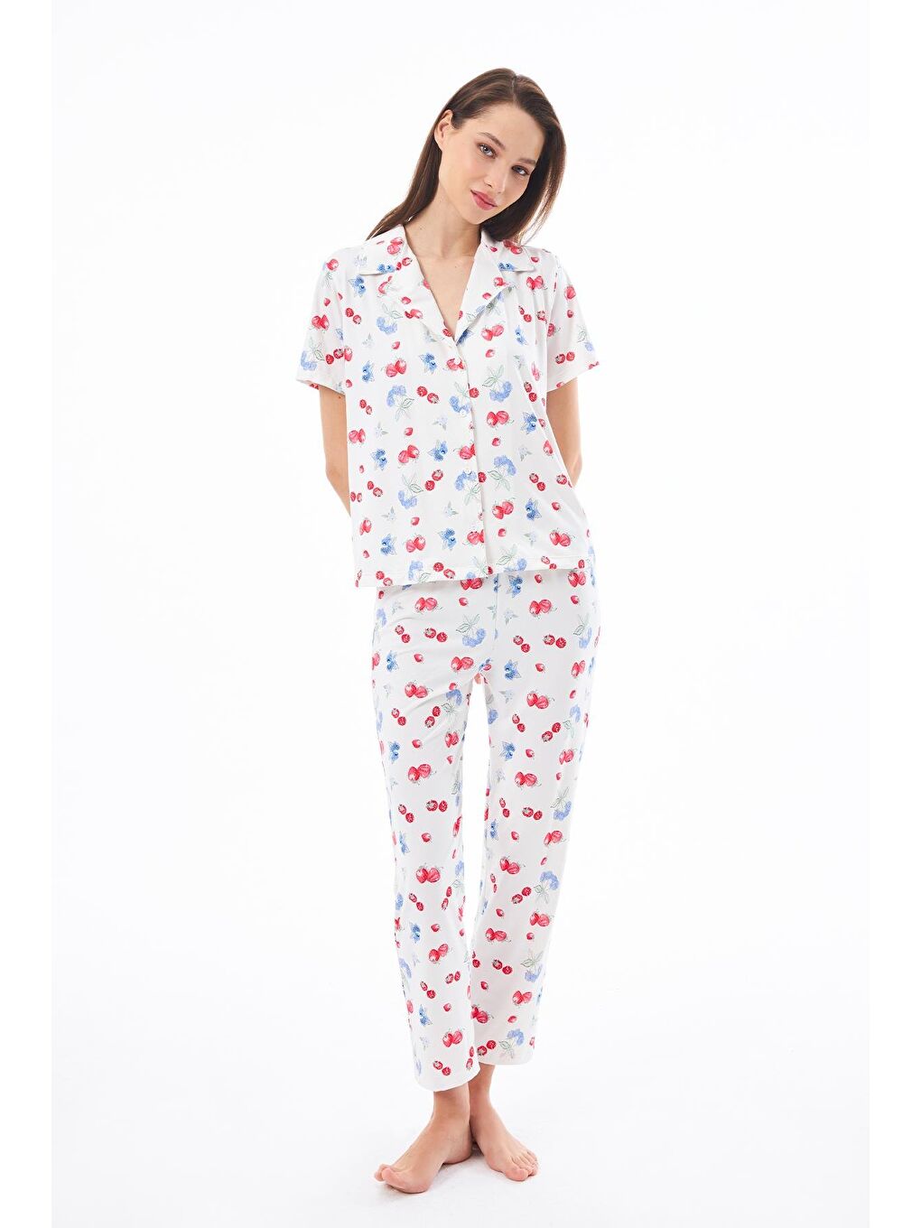 Ekru Premium Kadın Pijama Takımı Meyve Desenli Yumuşak Dokulu Kısa Kollu Gömlek Yaka-1